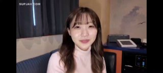 刚下海不久极品短发美女和炮友居家啪啪 戴上情趣面罩揉捏美乳 骑乘整根插入 镜头前扶着屁股后入 操的娇喘连连